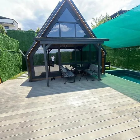 Hhz Life Stall Villa